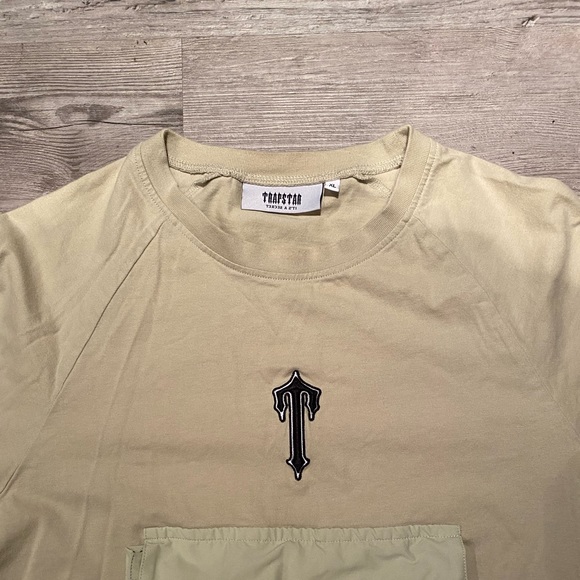 Trapstar It’s a Secret T-Shirt With Pocket on Front Men’s Size XL Very Rare - Picture 3 of 4